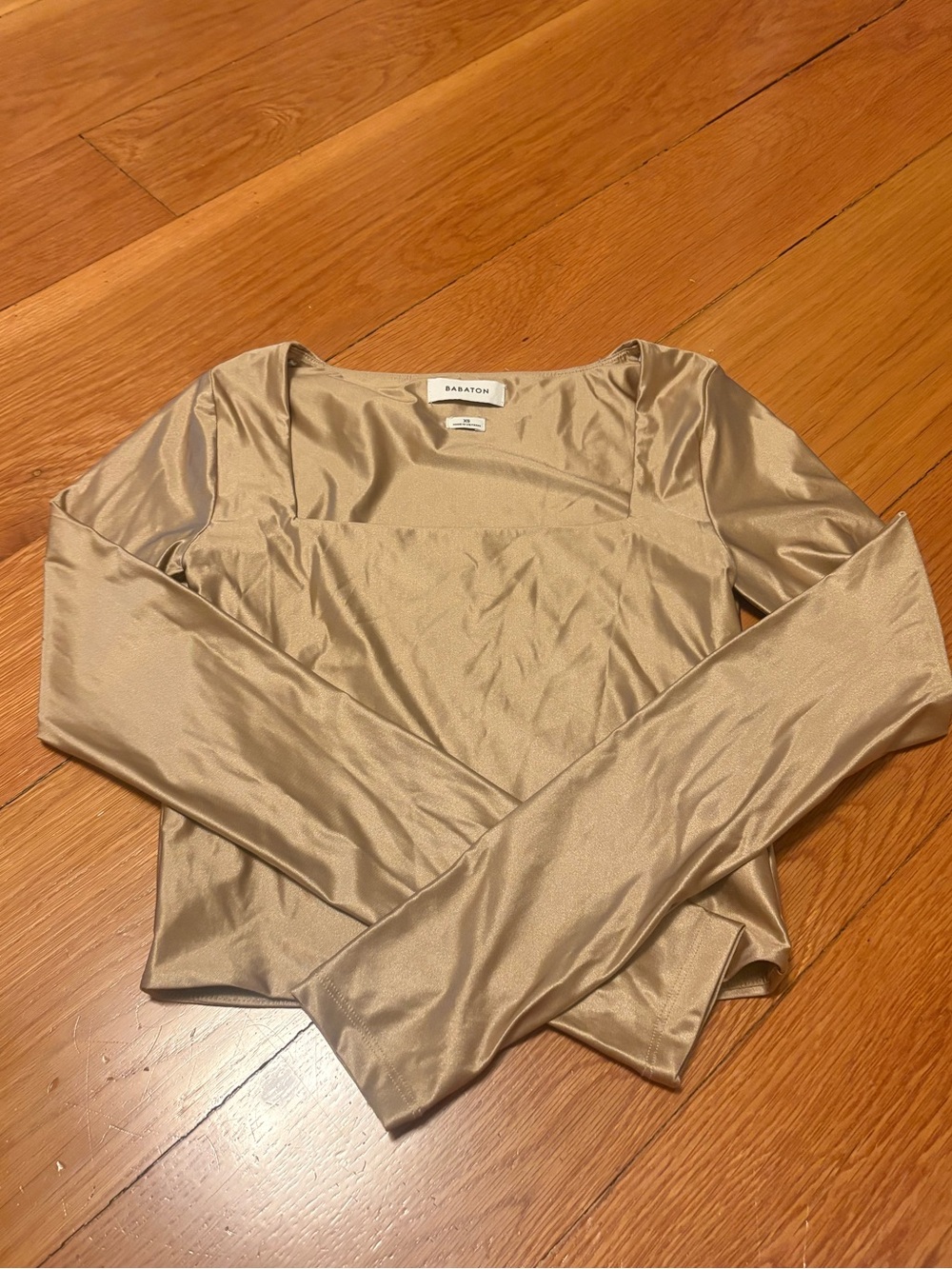Aritzia Babaton Satinette Square Neck Long Sleeve Top Gold